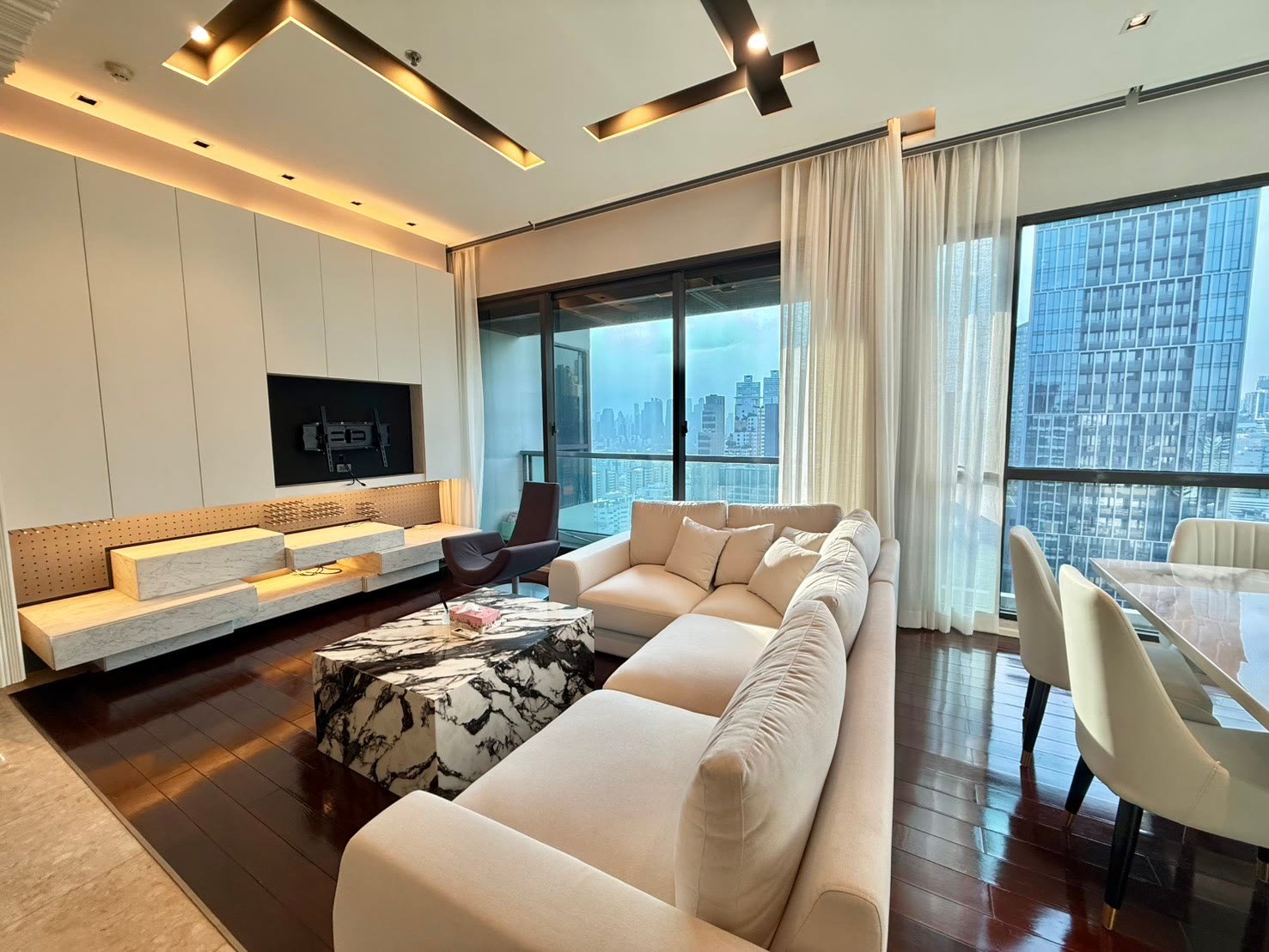 The Address Sukhumvit 28 - photo 3